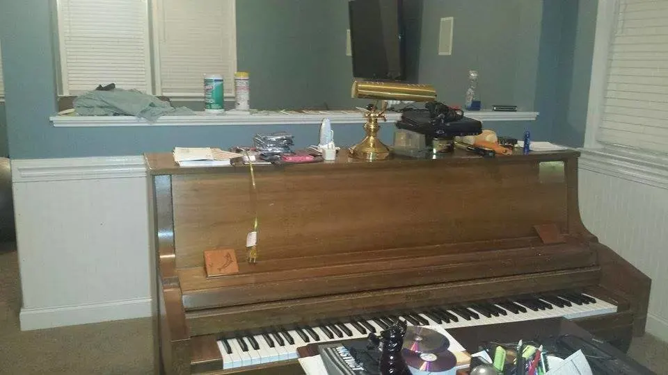 How To Paint A Piano: Before Image