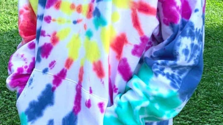 Tie Dye Hoodie A Do It Yourself Guide Chaotically Yours