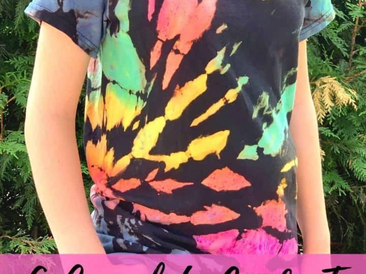 Reverse Tie-Dye Technique