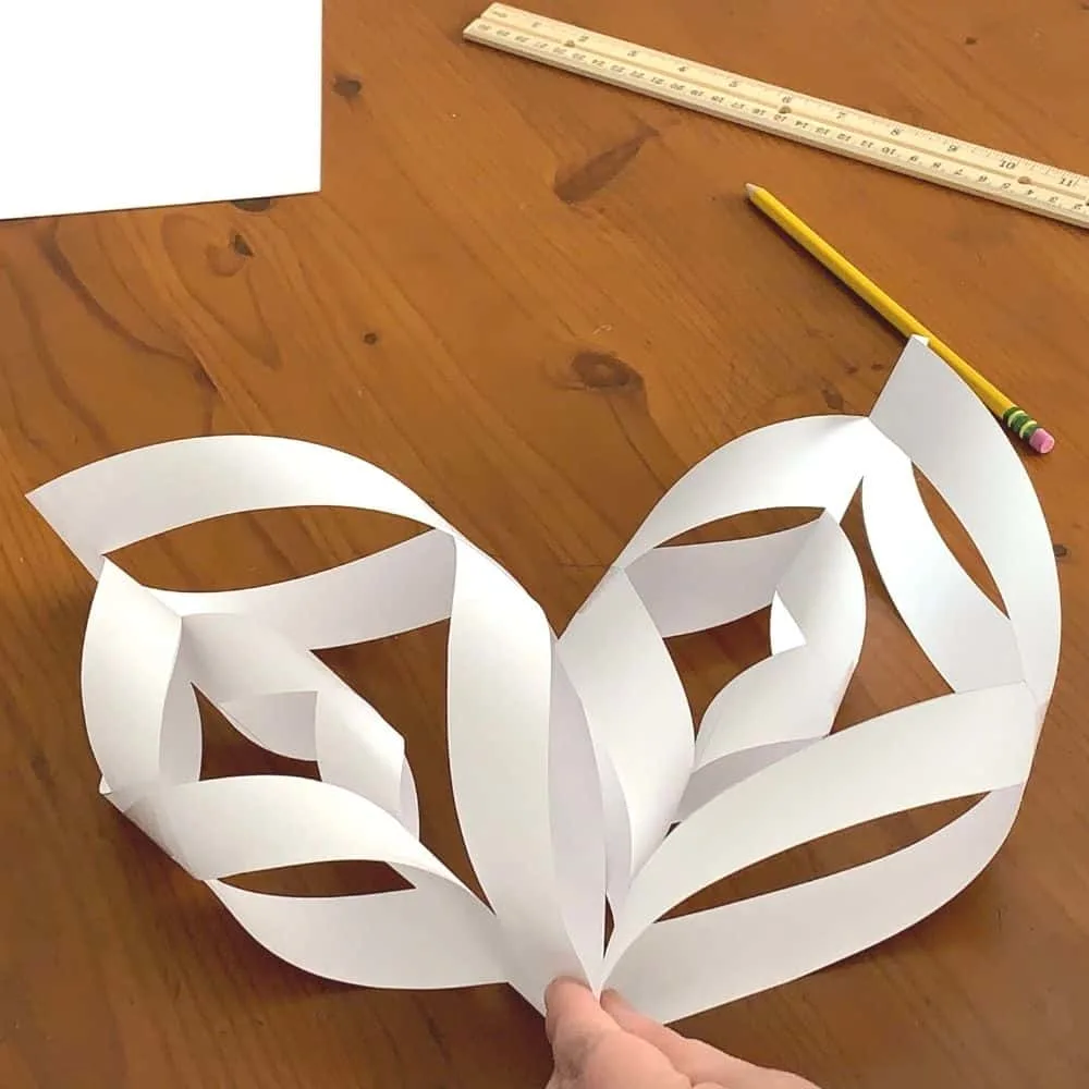 connecting your 3d snowflake petals
