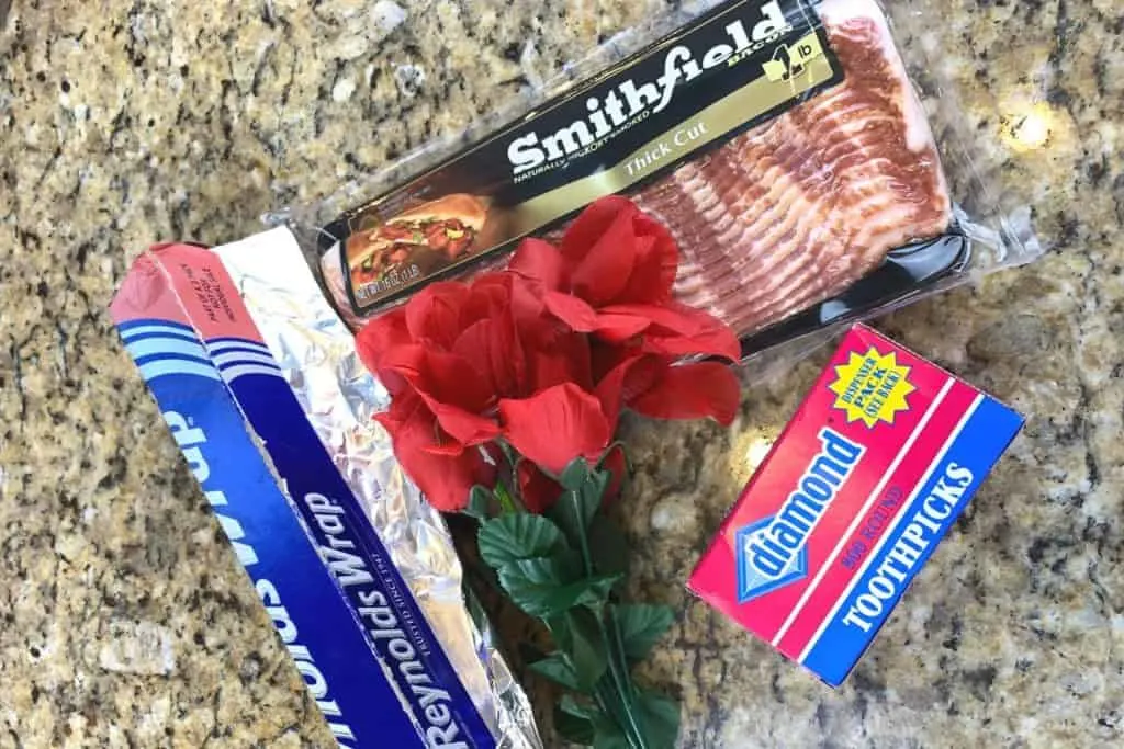 supplies to make a bacon bouquet