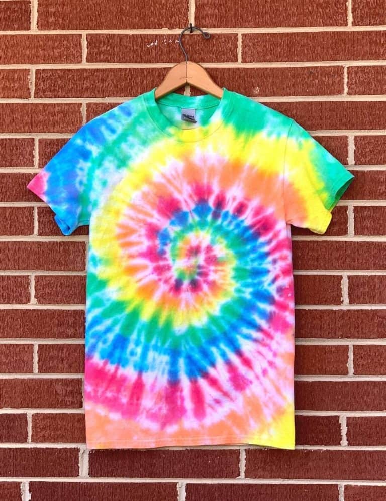 Spiral Tie Dye A Diy Tutorial Chaotically Yours