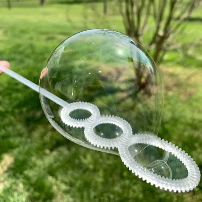 bubble solution bubbles
