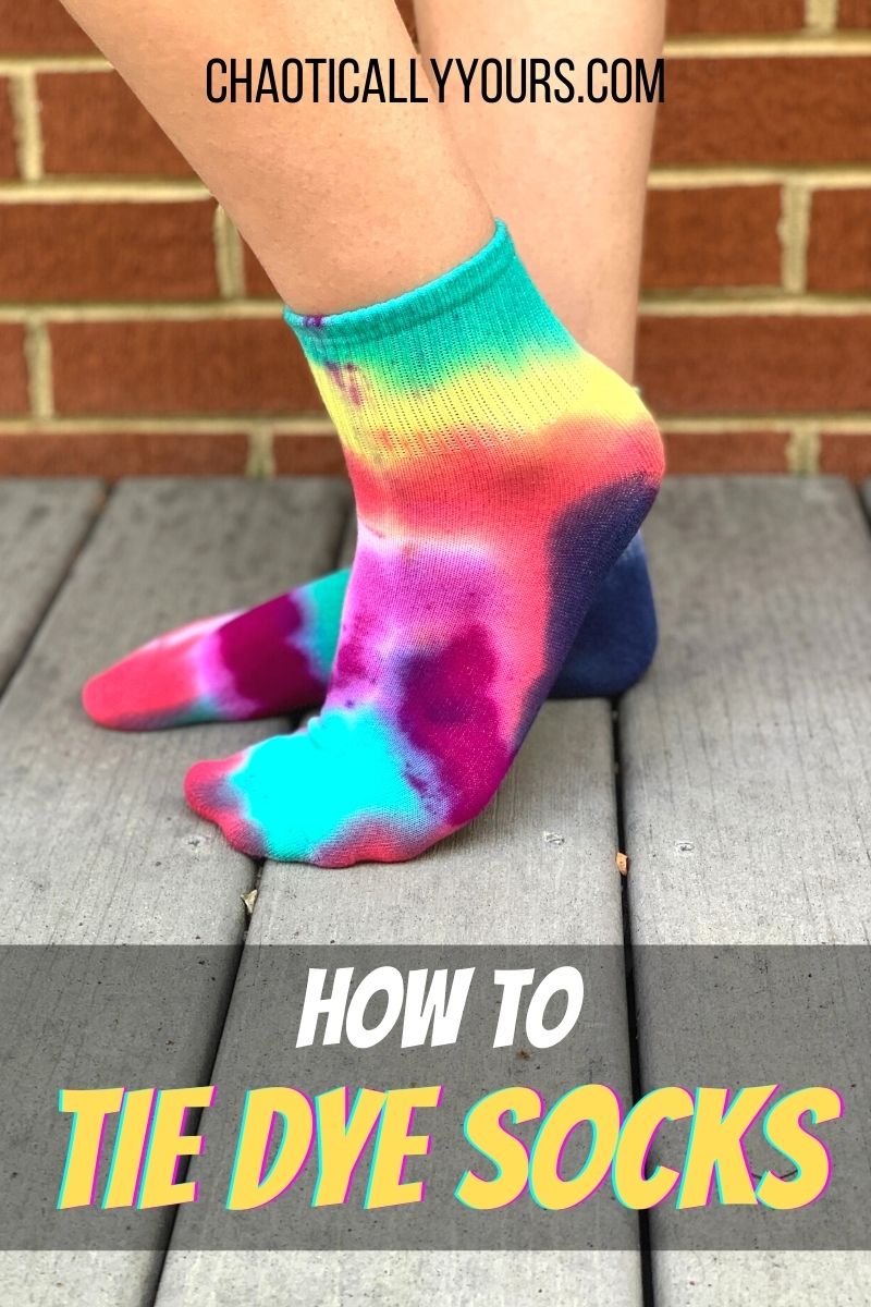 different ways to tie dye socks