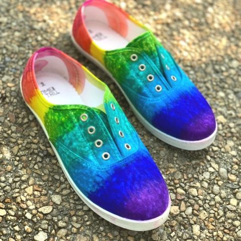 Tie Dye Shoes: How To Use Sharpies To DIY Your Own Pair! - Chaotically ...